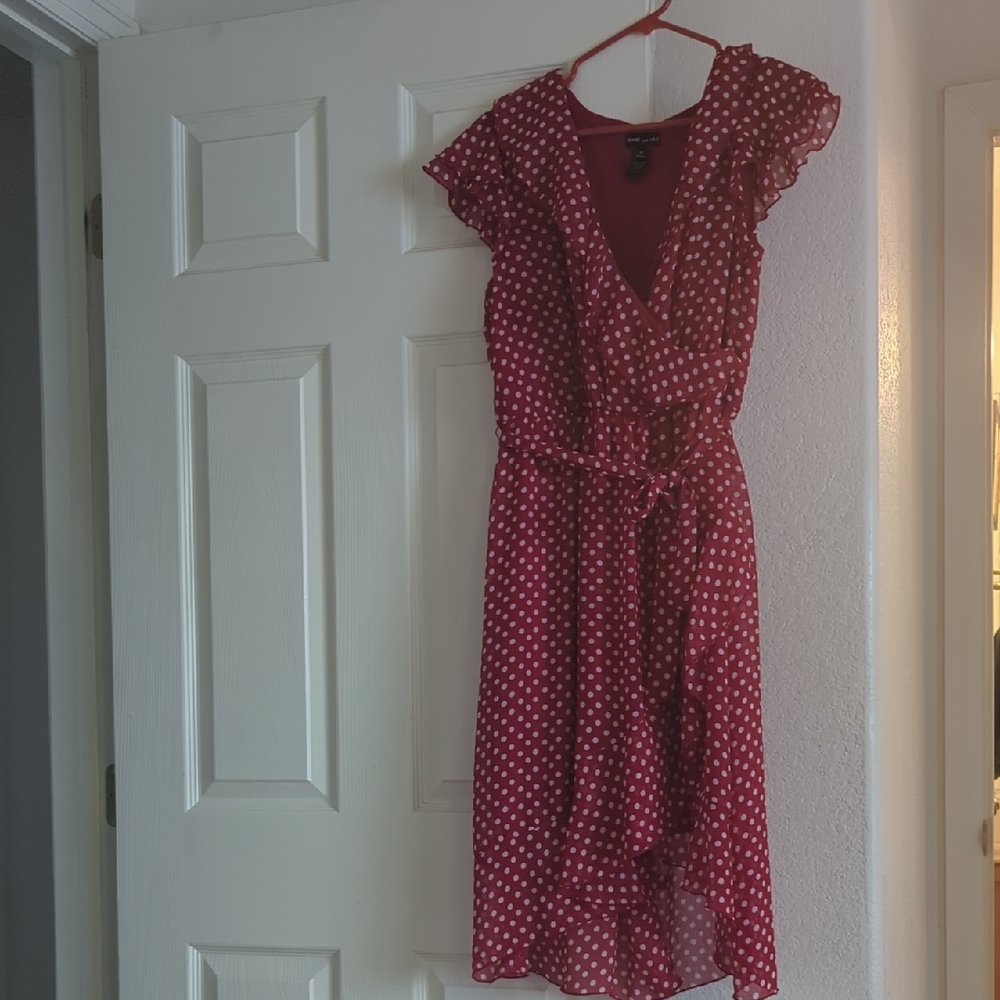 Chic Red Polka Dot Midi Dress